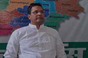 जेडीयू से इस्तीफा देने के बाद अजित सिंह ने इंडिया गठबंधन को दिया समर्थन